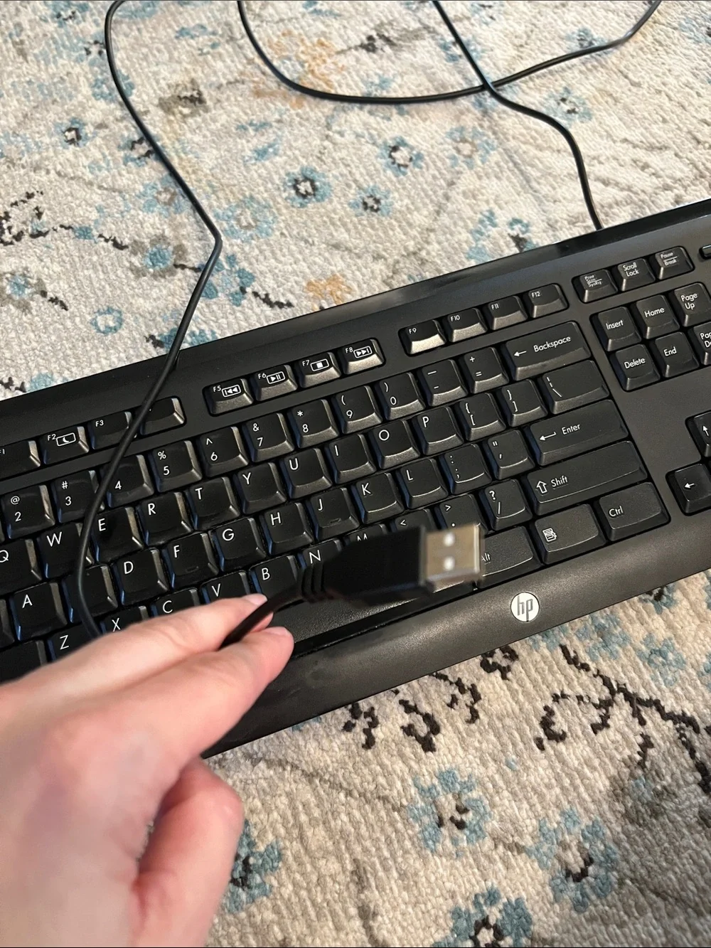 HP black keyboard model KU-1060